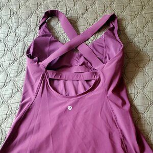 Lululemon criss cross tank top in burgandy with built in bra size 8